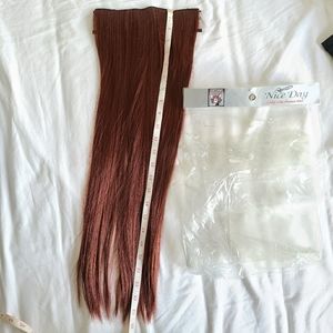 NWT 25 inch synthetic hair clip in extensions